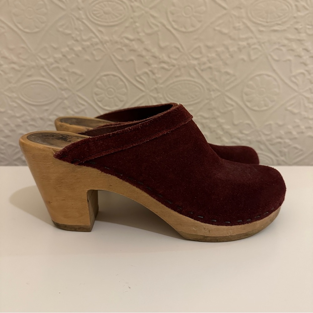 No. 6 Suede Heeled Clogs, Burgundy Size 37
